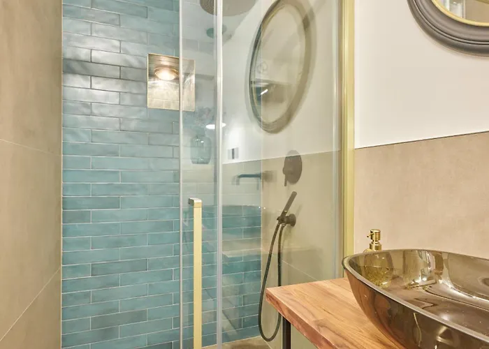 Luxury Beauty * 스플리트